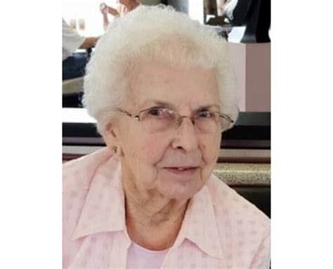 Mrs. Vivian L. Knight Obituary (2024) - Galesburg, IL - Hinchliff ...
