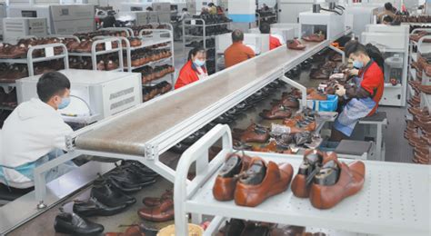 温州鞋子批发厂家直销,最大,库存鞋_大山谷图库