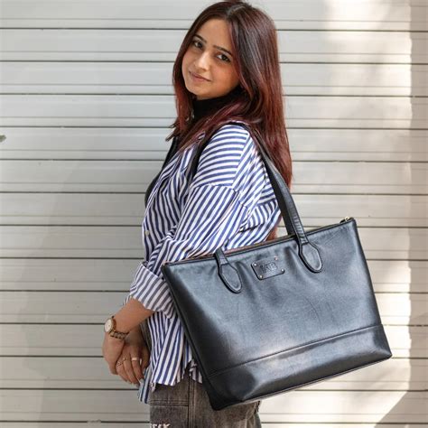 Personalised Laptop Tote Bag - Black | The Black Box Co.