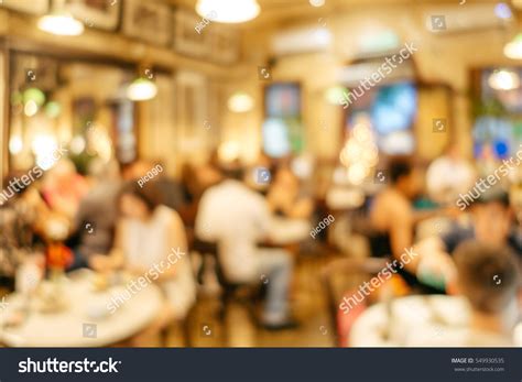 Busy Restaurant 的图像结果