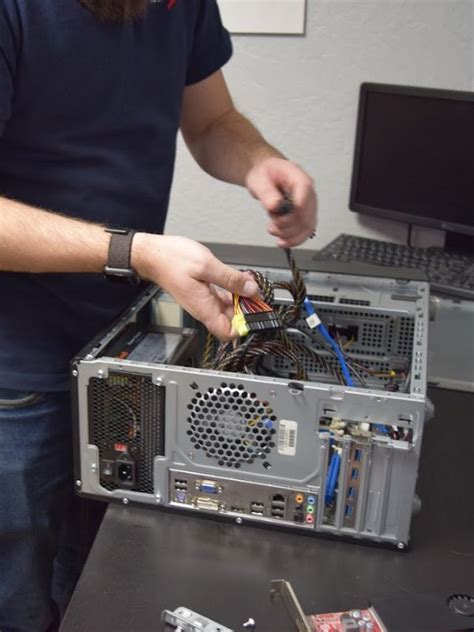 Niccar Computer Repair.com 的图像结果