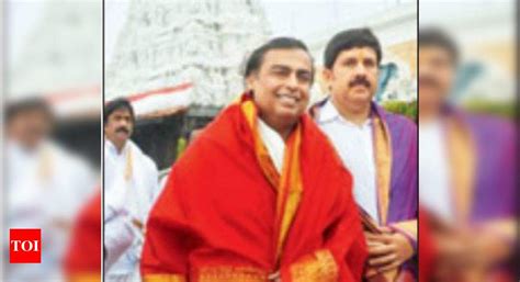 After Jio launch, Mukesh Ambani offers prayers at Tirupati | Hyderabad ...