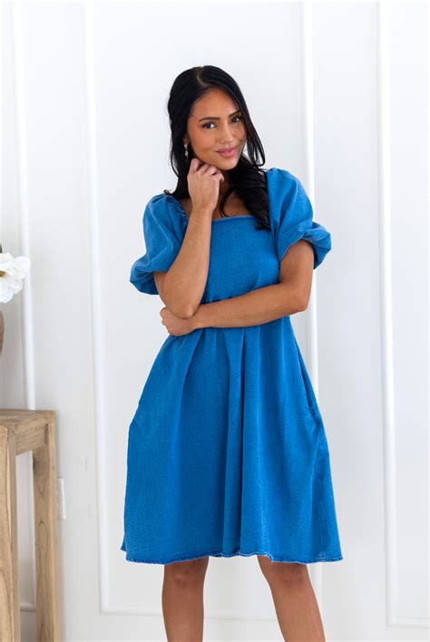 Conservative Dress 的图像结果