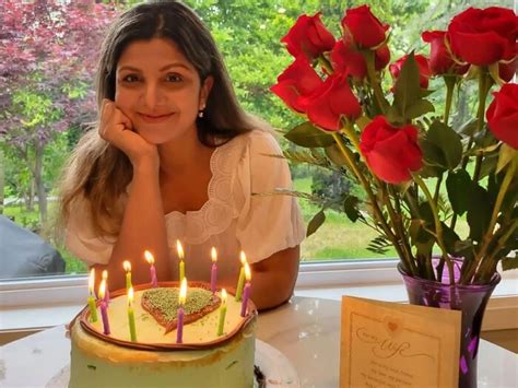 Rambha Birthday celebration: पति और बच्चों संग रंभा ने सेलिब्रेट किया ...