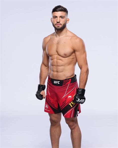 [100+] Arman Tsarukyan Wallpapers | Wallpapers.com