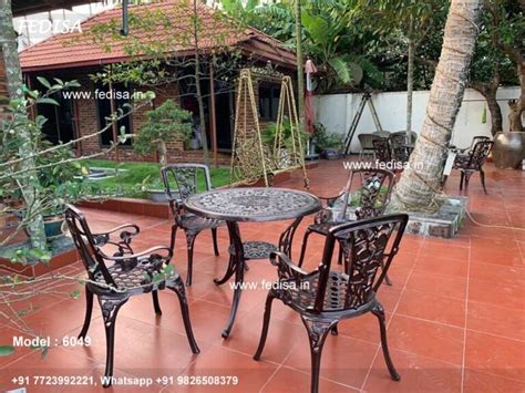 Modern House Stair Railing Window Grill Design In Square Bar Railing ...