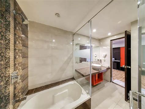 REGENTA INN VADODARA OWN BY CUBE CONSTRUCTION ENGINEERING LTD ...