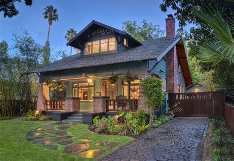California Craftsman House - What Makes a House a "Craftsman?" - South ...