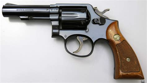 Sold Price Smith And Wesson 38 Special Snub Nose Revolver October 4 ...