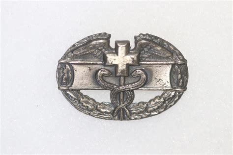 ORIGINAL US ARMY WW2 STERLING SILVER COMBAT MEDICAL BADGE CMB PINBACK ...