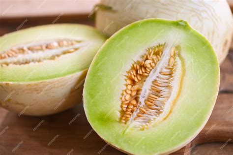 Premium Photo | Cantaloupe thai slice fruit for health green cantaloupe ...