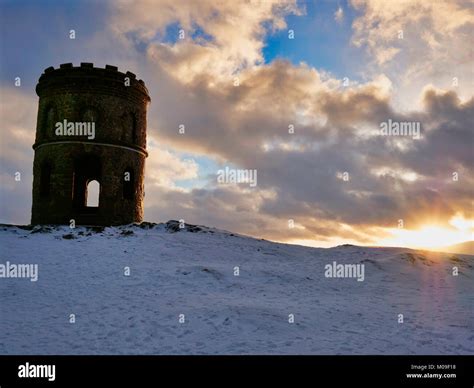 Buxton, Derbyshire, UK. 19th January, 2018. UK Weather: Sunset over ...