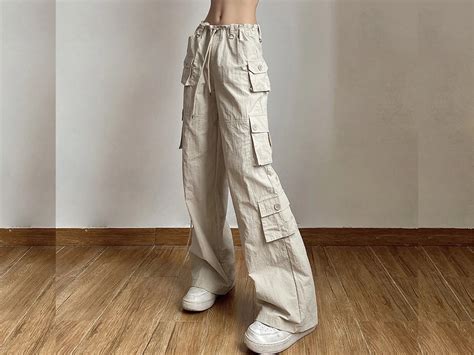 What To Wear With Loose Cargo Pants at Terry Comer blog
