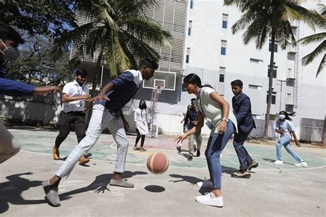 Sampurna Montfort College Bangalore Campus: Photos, Virtual Tour