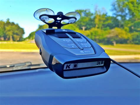 Cobra RAD 480i Review: Is This Affordable Radar Detector Really Worth ...