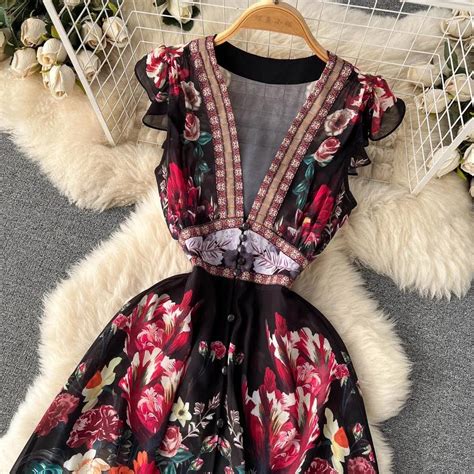Mary Floral Midi Dress – Label Frenesi Fashion