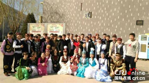 在京哈萨克族大学生欢庆纳吾鲁孜节(组图)_新浪新闻