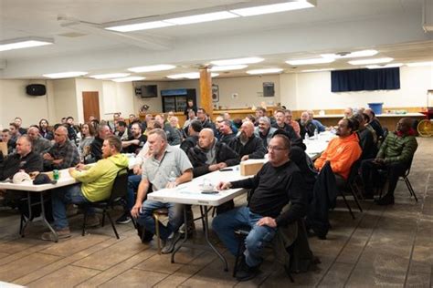 Local. 250 Logo 的图像结果