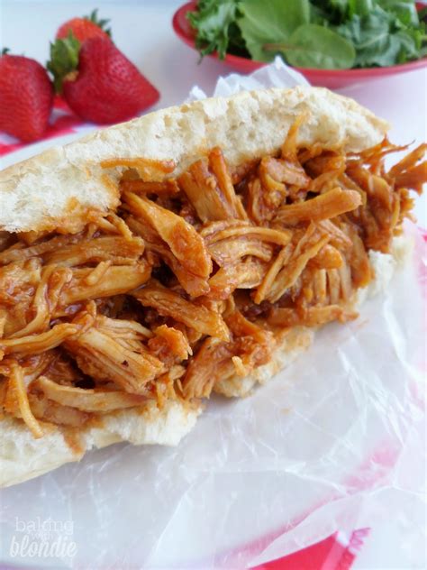 Easy Crock Pot Pulled Chicken Sandwiches