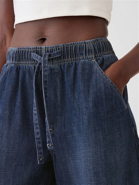 Mid Rise Easy Horseshoe Jeans | Gap