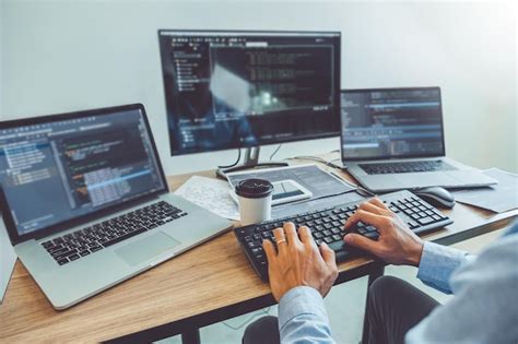 No Hands Person Using Computer 的图像结果