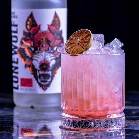 Lone Wolf Chilli et Lime Gin et le Beach Bramble Cocktail ...