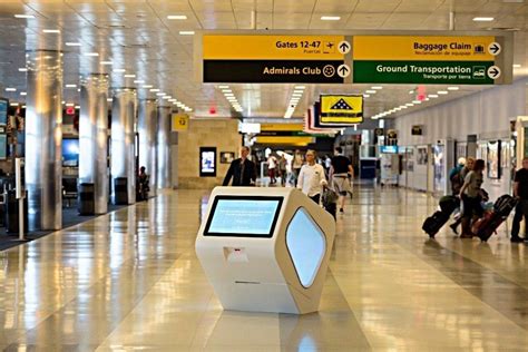 Hospital Wayfinding Signage 的图像结果