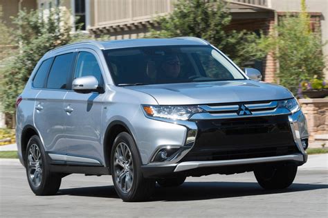 2017 Mitsubishi Outlander Specs, Prices, VINs & Recalls - AutoDetective