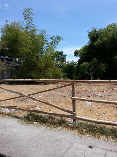 Commercial Land 的图像结果