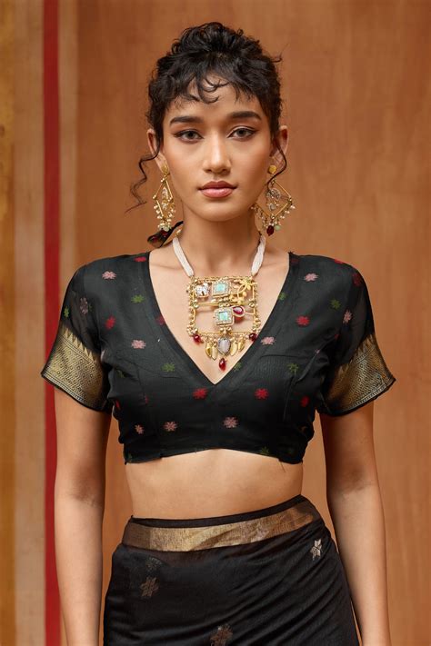 Shop for Black Woven Munga Cotton Saree Online | Saree Buta | SAR11933