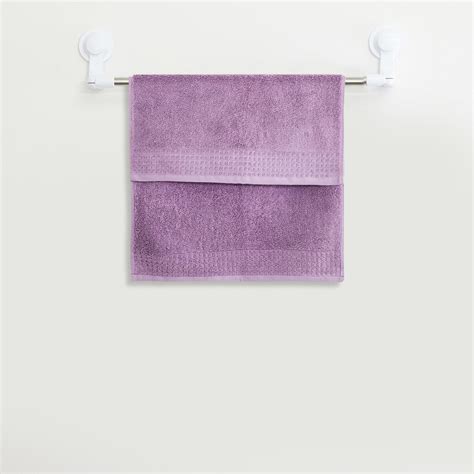 Buy Celebrity Solid Hand Towel - 40 x 60 cm from Home Centre at just ...