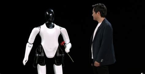 雷军展示全尺寸人形仿生机器人背后 小米迎合第三波科技革命_TechWeb