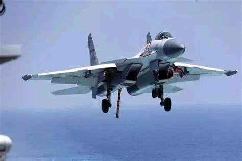 美媒：苏-33是最差俄军战机，而歼15是苏-33的“仿制品”所以很差？_腾讯新闻