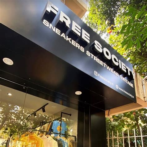 Copyright Free Society Picture 的图像结果