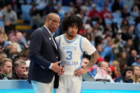Hubert Davis contract: UNC HC signs new extension as Tar Heels look to ...