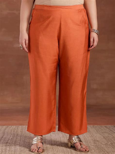 Trendy Plus Size Clothing for Women Online on Libas.