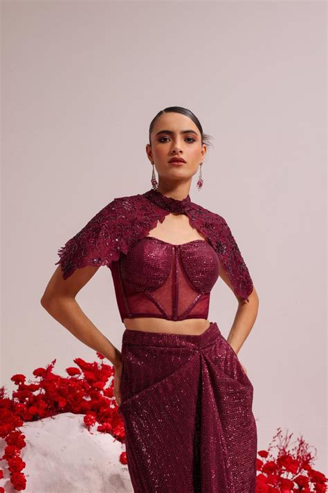 Maroon pick up – Auraya Fashion