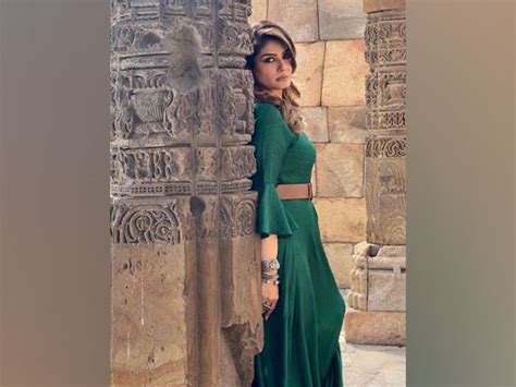 Raveena Tandon recreates Shehnaaz Gill's viral trend on 'Ghudchadi' sets