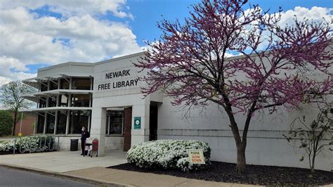 Newark Free Library