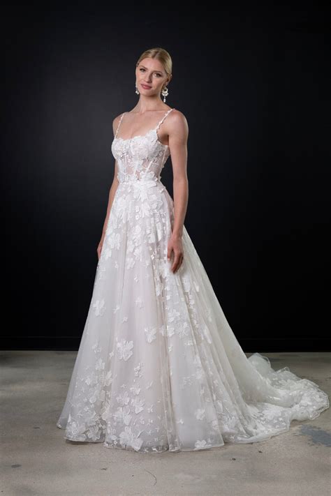 1749 by Martina Liana - Matte Floral Lace A-Line Wedding Dress – The White Flower