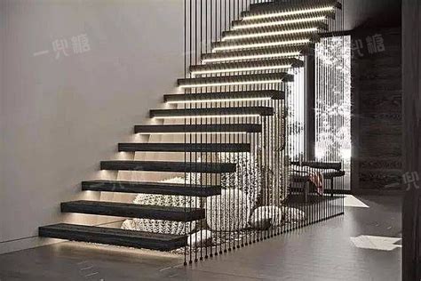 厂家力推原木复式楼梯,高配置纯品种,靠设计巧生活