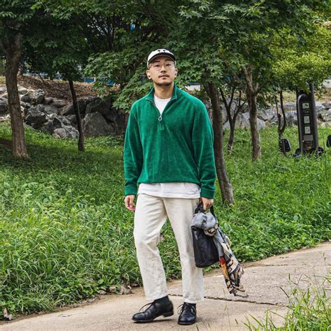 How To Wear A Quarter Zip: 12 Styles For Men - The Versatile Man