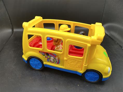 Lot - Little people bus with little people