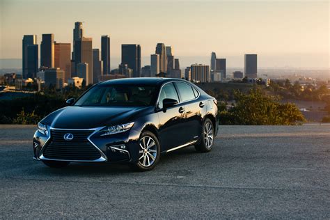 2016 Lexus ES300h - HD Pictures @ carsinvasion.com