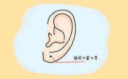 怎么打耳洞不容易发炎（打耳洞是门大学问，不注意这四点，等到耳洞发脓就晚了！） | 说明书网