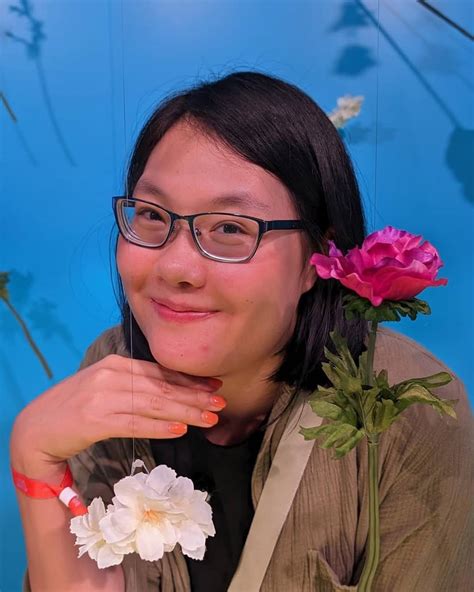 Uyen Ninh Age, Husband, Net Worth, Wedding, Family, Education