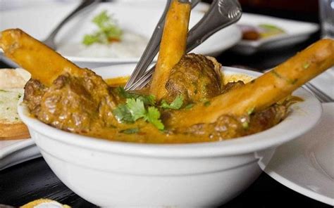Get Your Fill Of Non-Veg Grub At Kausar Baug That’s A Meat-lovers ...