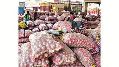 Nafed: Centre Starts Buying Onions To Create Buffer Stock | Nashik News ...