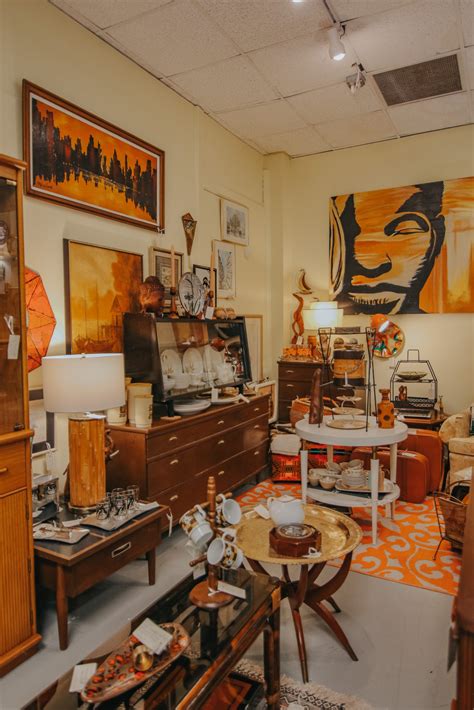 5 Best Vintage Shops in Nashville, TN
