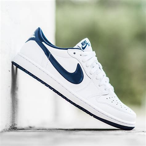 Air Jordan 1 Low 85 Metallic Blue - Sneakers.fr